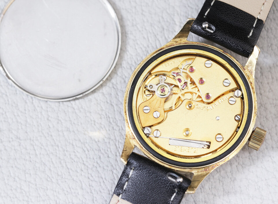 「デラックス」