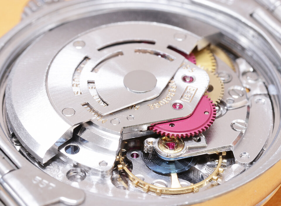 「オイスター・パーペチュアル・デイト」