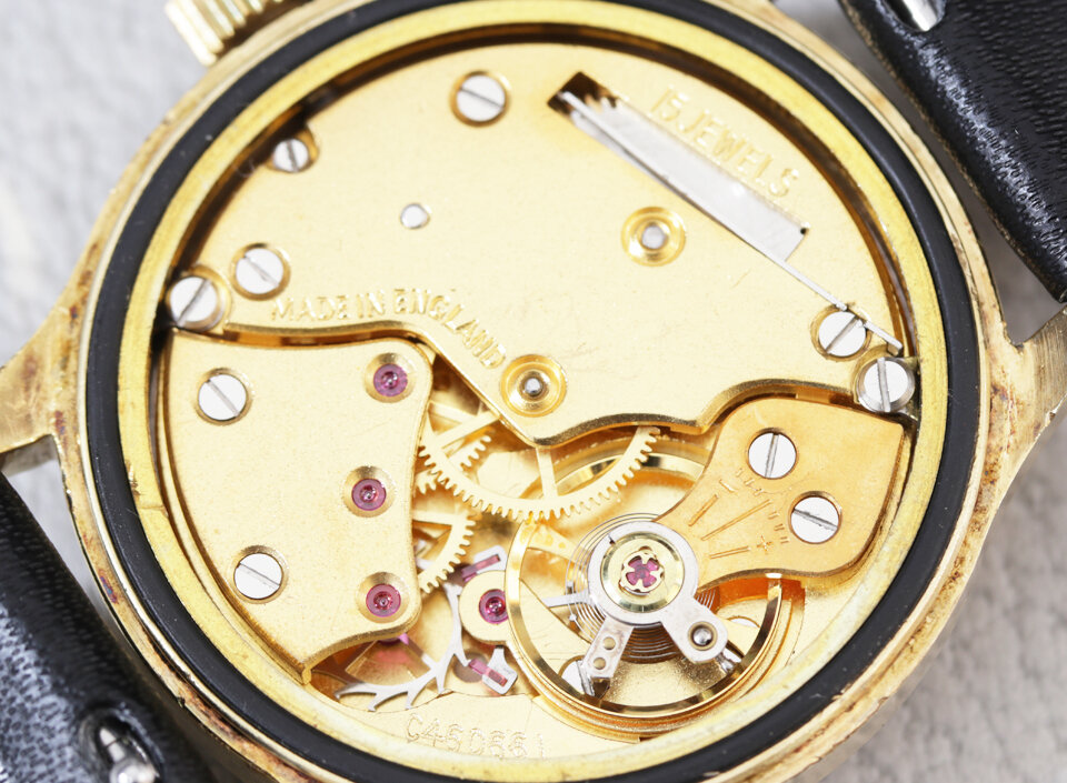 「デラックス」