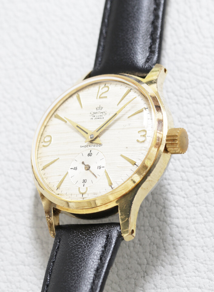 「デラックス」