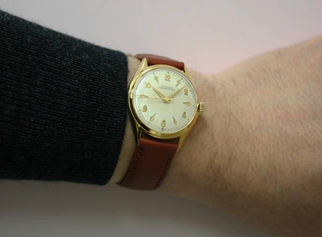 アンティーク時計 ドイツ製 JUNGHANS(ユンハンス)社 凝った意匠