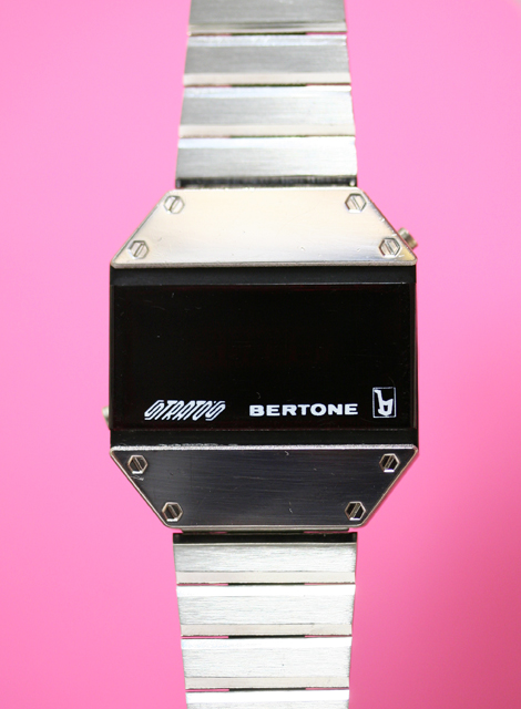 ベルトーネ時計タキメーター Bertone Watch tachymeter